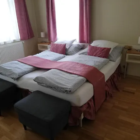 Lipa Guest house