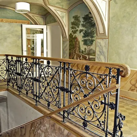 Lipa Guest house