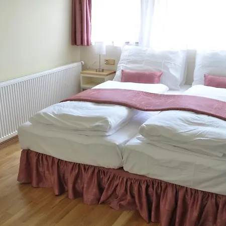 Lipa Guest house